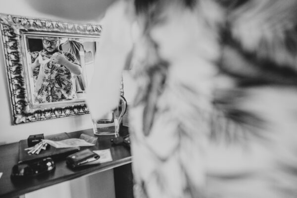 Jewelled tones, lawn games & axe throwing for this White Hart, Great Yeldham wedding. Best Essex Suffolk documentary wedding photographer