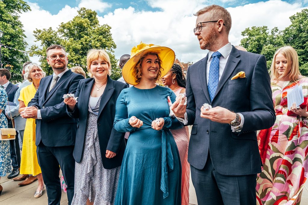 guests wait with confetti