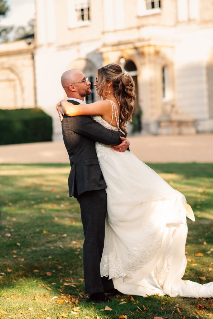 Luxe Earthy tones for Classic wedding at Hatfield Place Essex Wedding Photographer
