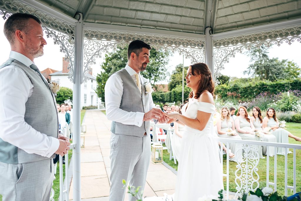 bride and groom ring exchange