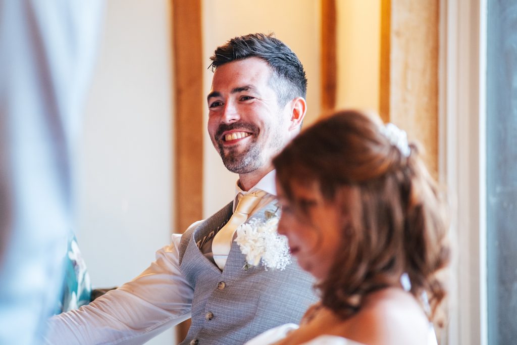 groom laughs at speech