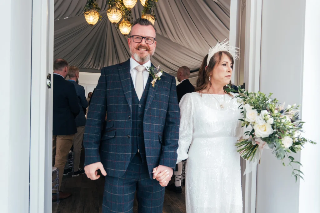 Friern Manor Wedding Photographer | A Rainy Autumn Wedding in Essex